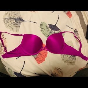 Victoria Secret Miraculous Push Up Bra 34B